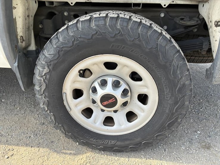 2015-gmc-3500hd-image-5