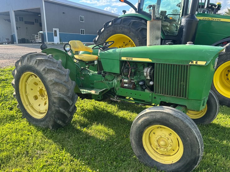 john-deere-1520-image-2
