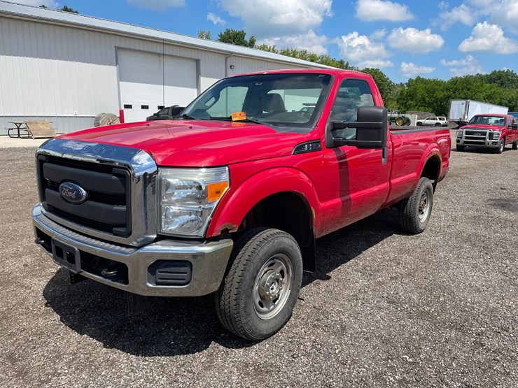 2012-ford-f350-xl-image-1