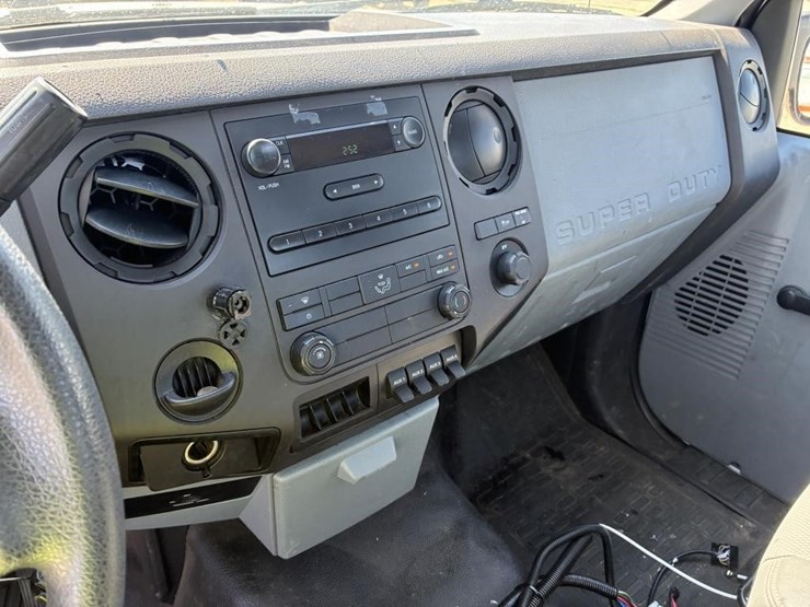 2013-ford-f250-image-21