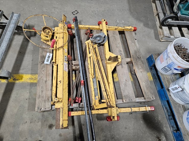 #161-•-drywall-hanger-and-long-clamps-image-1