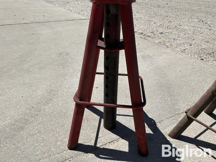 heavy-duty-jack-stands-image-14