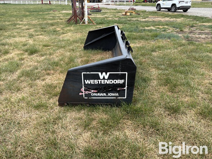 westendorf-10’-snow-scraper-attachment-image-8
