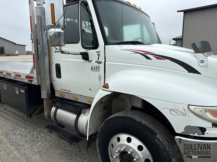 2007-international-durastar-4400-image-14
