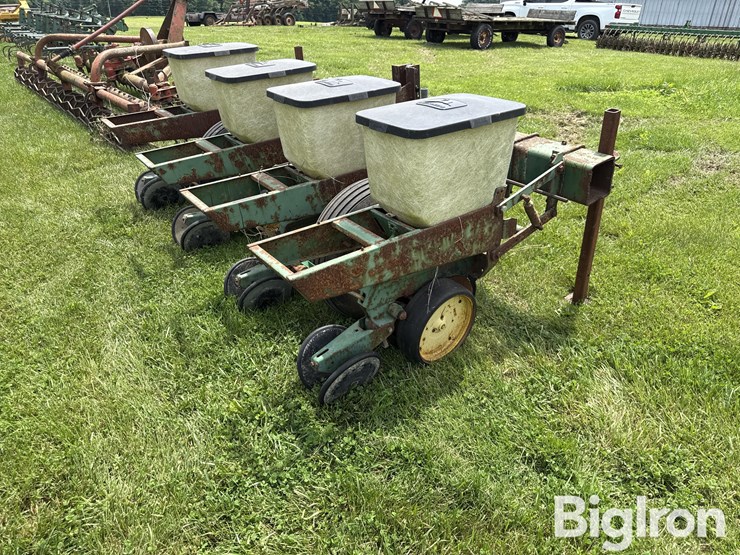 john-deere-7000-image-5