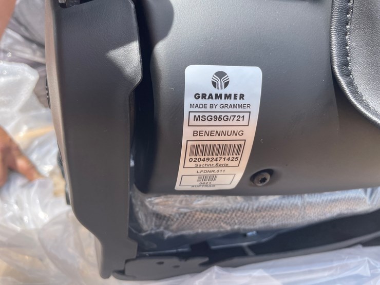 #2773-•-grammer-equipment-seat-image-3