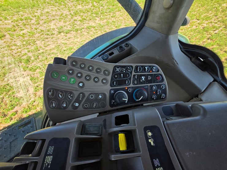 john-deere-7230r-image-25