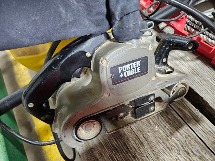 #135-•-shop-vac-and-power-tools-image-5