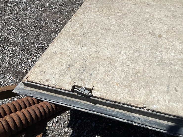 #2862-•-2017-pace-tandem-axle-enclosed-trailer-(has-wi-title)-image-24