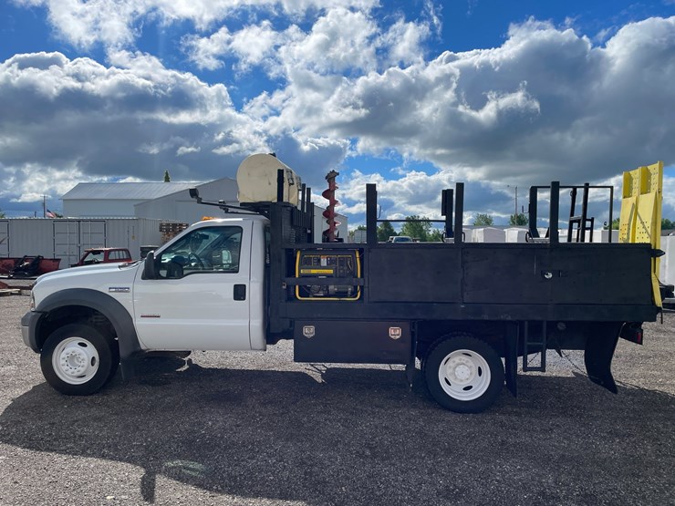 2005-ford-f550-xl-image-8