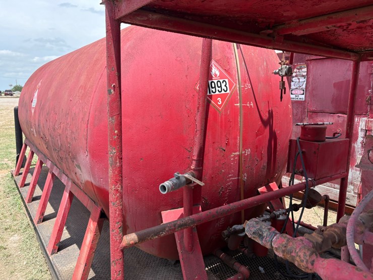 40’-x-8’-fuel/lube-skid-w/-4-station-closing-unit-image-9