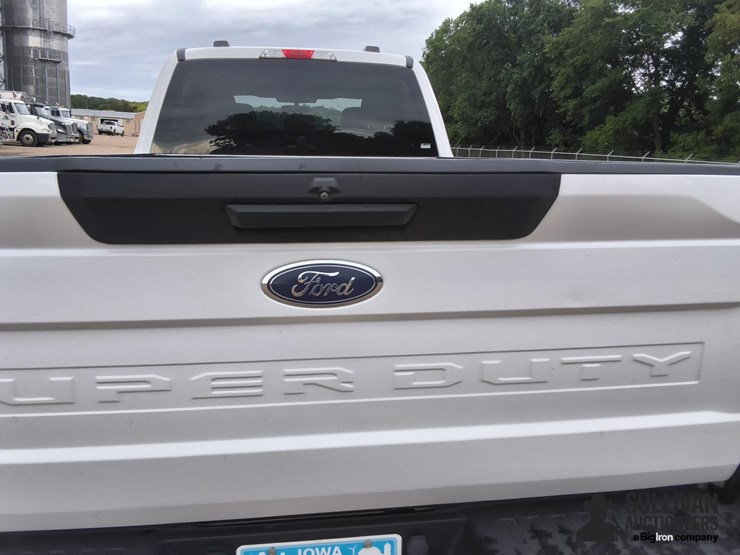 2020-ford-f350-image-16