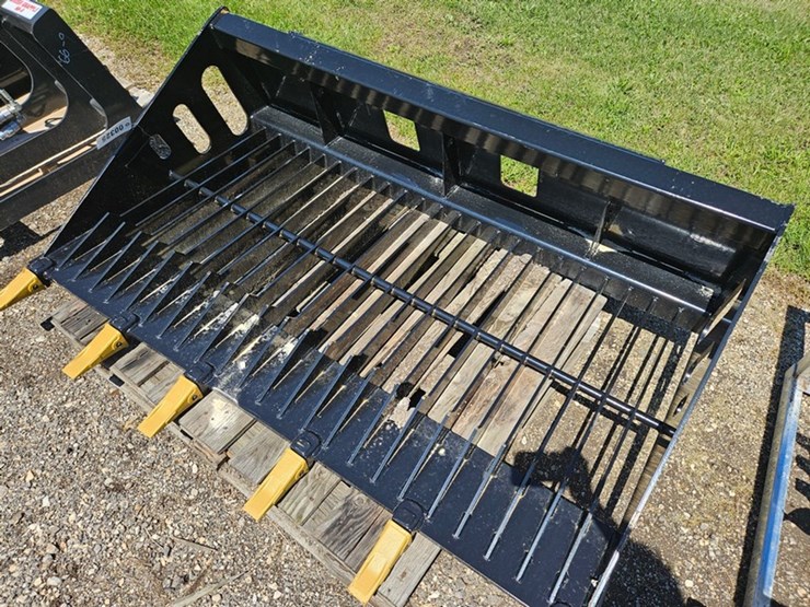 #325-•-2025-wolverine-68"-skid-steer-rock-bucket-image-10