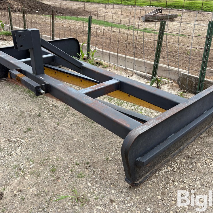 3-Pt Land Plane