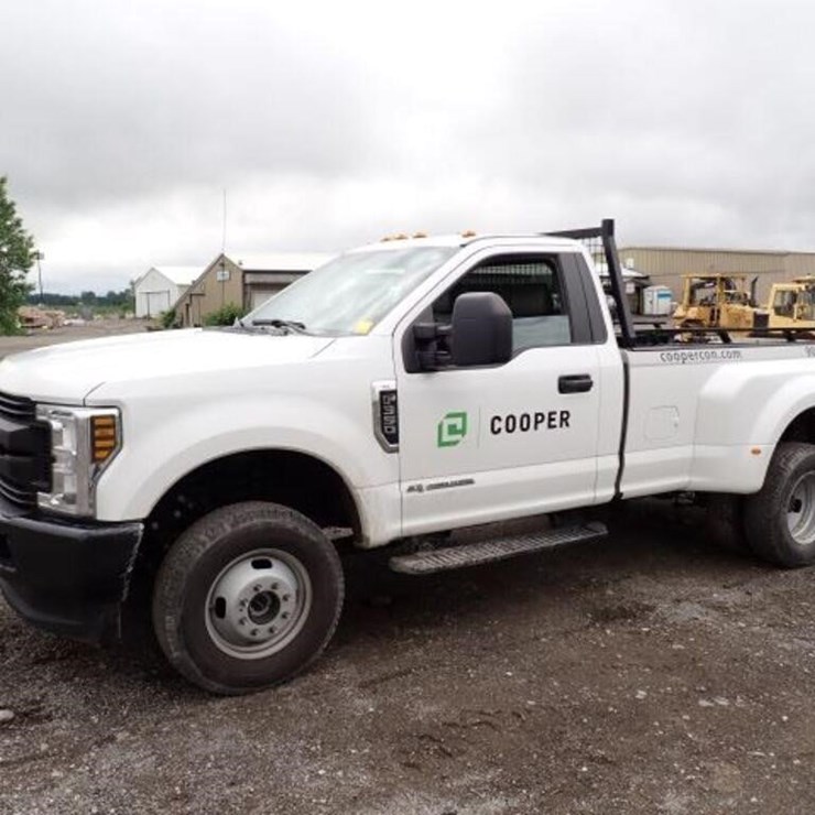 2019 FORD F350 XL