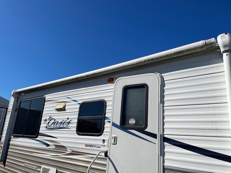 #2859-•-2016-shasta-oasis-tandem-axle-camper-(has-wi-title)-image-16
