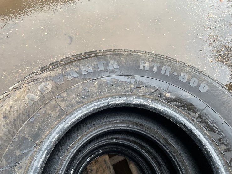 #2838-•-set-of-(4)-tires-image-3