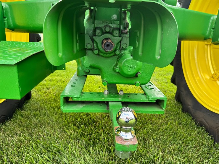 john-deere-70-image-25
