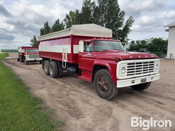 1974-ford-f750-image-3
