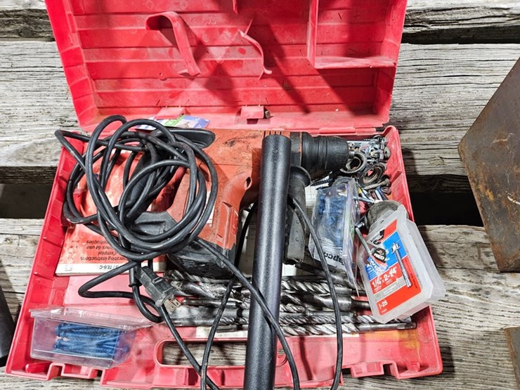 #135-•-shop-vac-and-power-tools-image-7