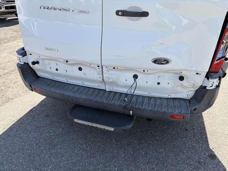 2017-ford-transit-image-8