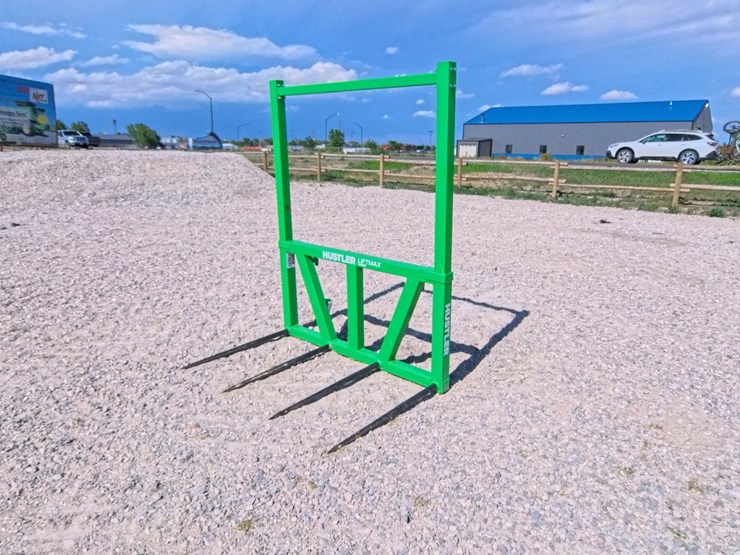 #1047-•-hustler-lift-max-bale-spear-image-2