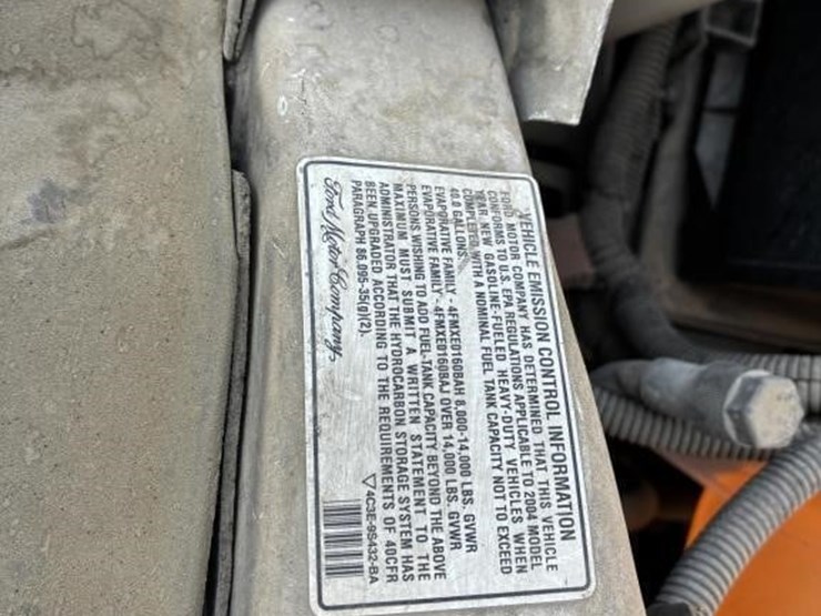 2004-ford-f350-image-12