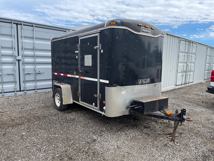 #2865-•-2004-haulmark-enclosed-trailer-image-3
