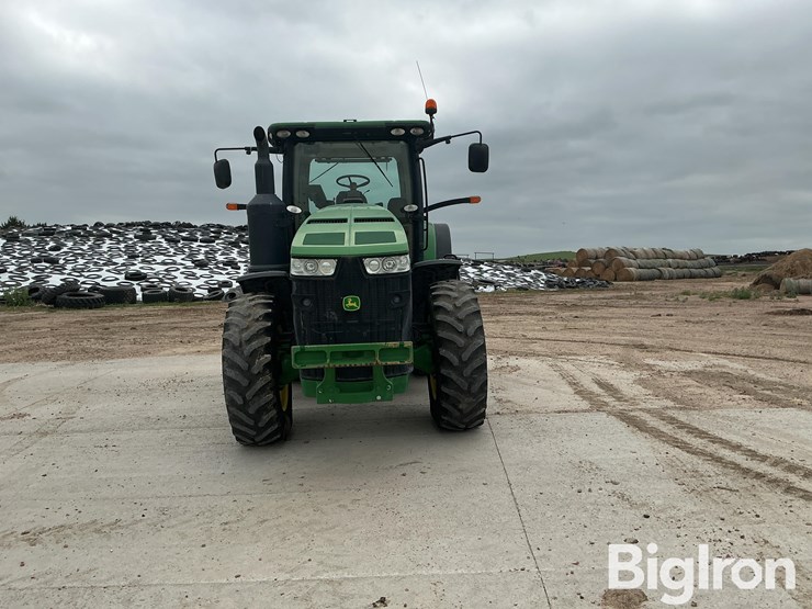 2014-john-deere-8245r-image-2