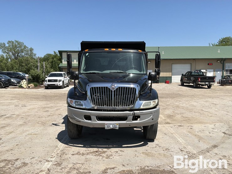 2007-international-durastar-4300-image-2