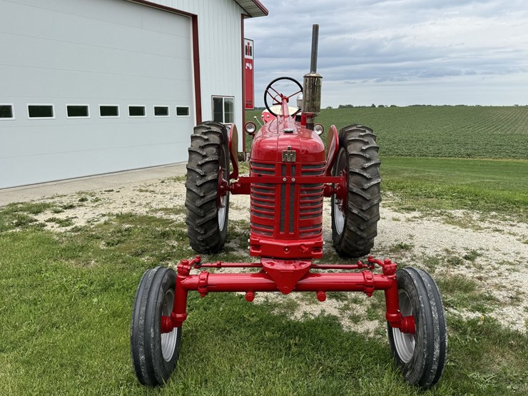 1954-farmall-international-300-image-9
