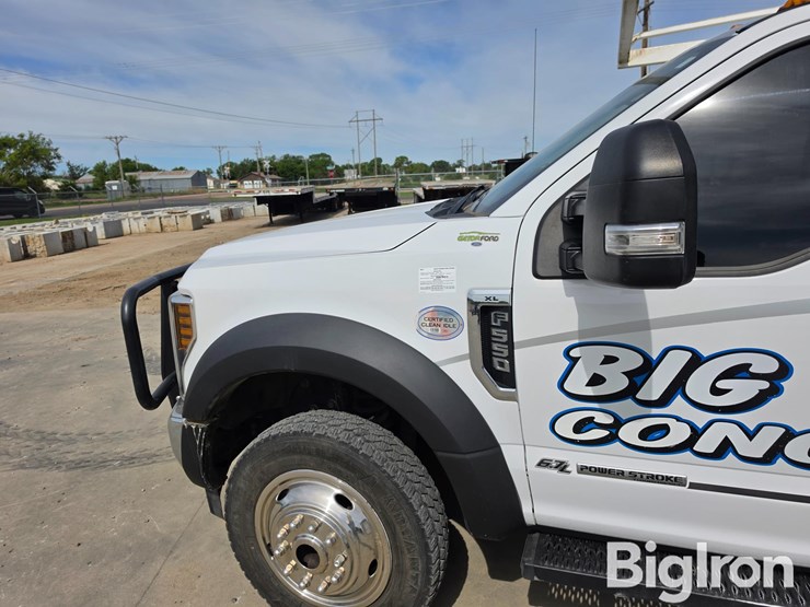 2019-ford-f550-xl-image-12