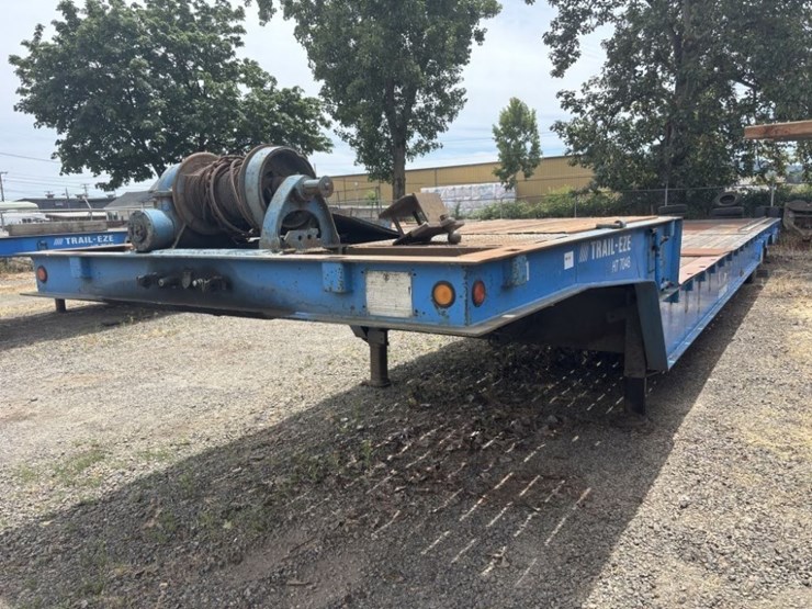 1997-trail-eze-dht7048-t/a-hydraulic-tail-trailer-image-1