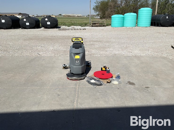 karcher-professional-floor-scrubber-image-2