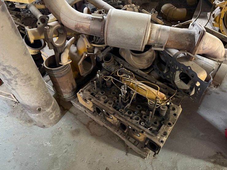 caterpillar-d353-image-3