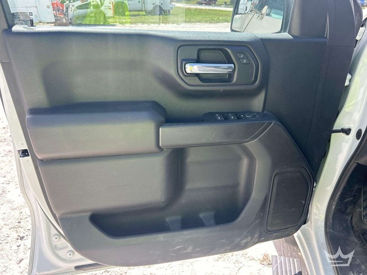 2022-chevrolet-silverado-1500-image-11