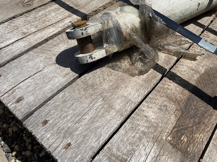 #2769-•-baffle-cylinder-and-hydraulic-ram-image-5