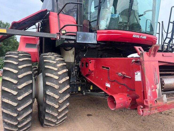case-ih-8010-image-34