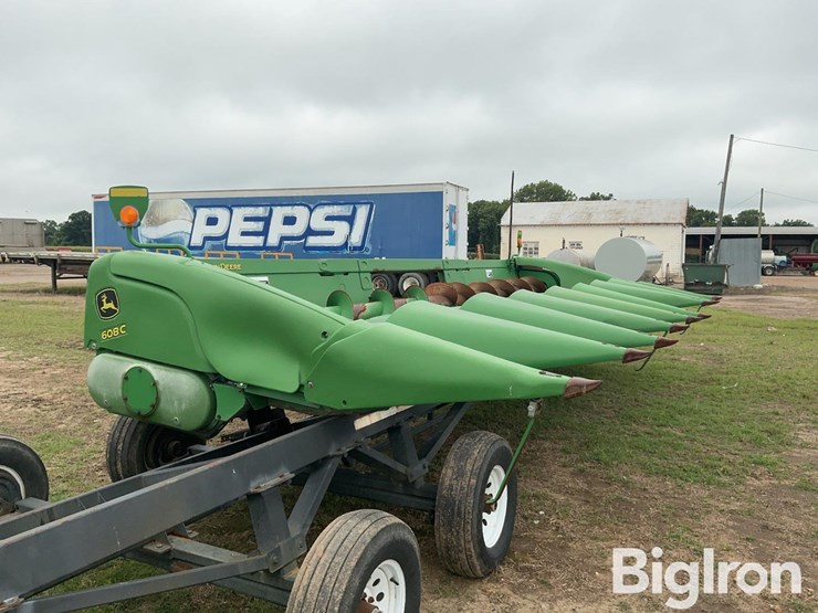 2013-john-deere-608c-image-3