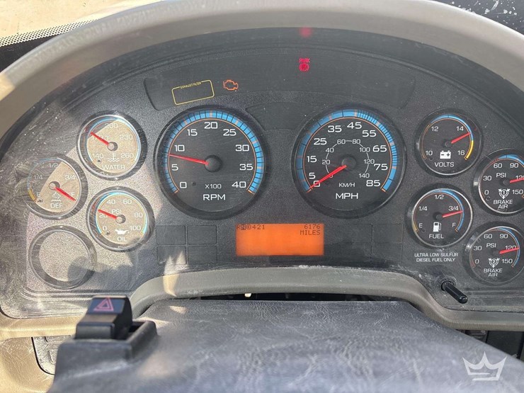 2018-international-durastar-4300-image-17