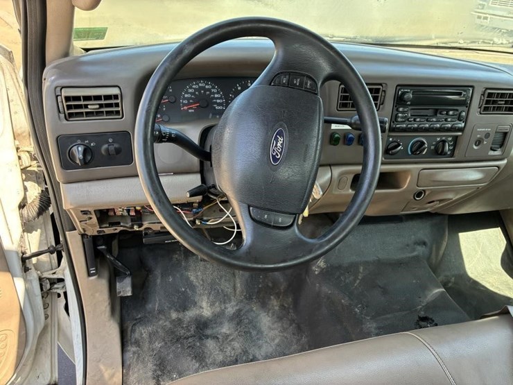 2004-ford-f350-image-16
