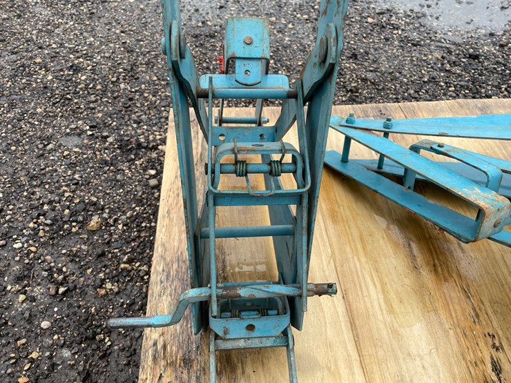 #2836-•-(3)-scaffold-pump-jacks-image-6