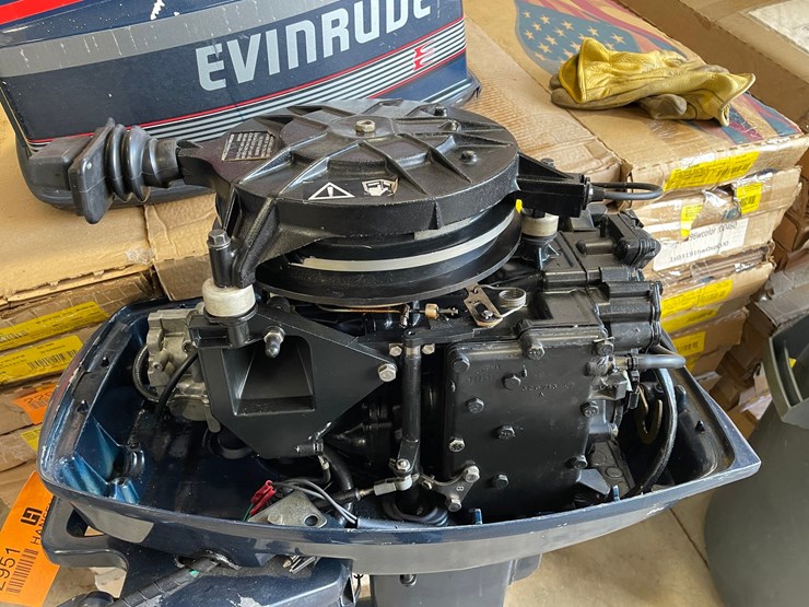 #2951-•-1988-evinrude-25hp-short-shaft-tiller-outboard-motor-image-10