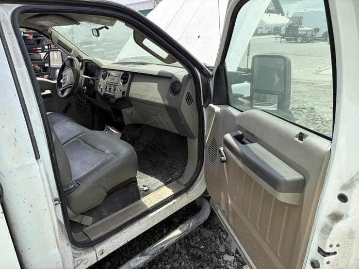 2008-ford-f450-image-17