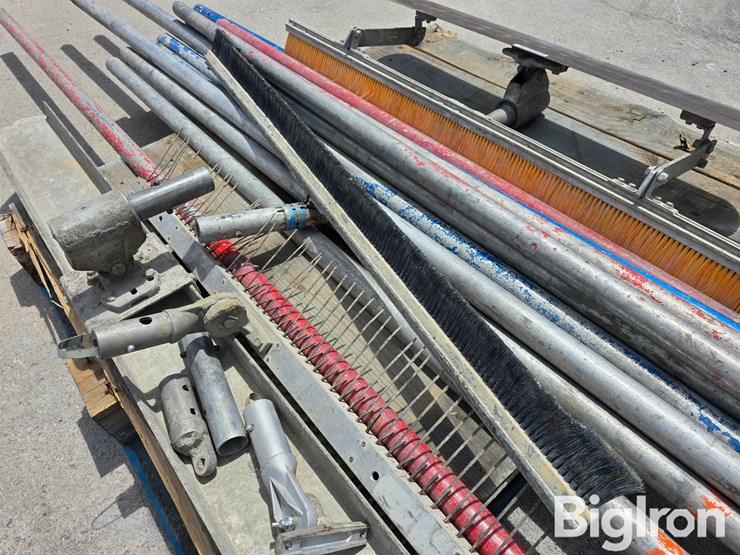 floats-and-handles-image-11