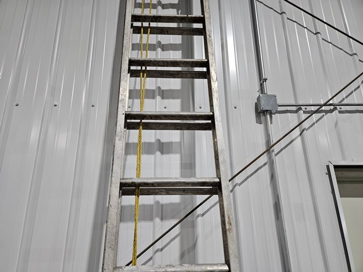 #15-•-keller-28'-aluminum-extension-ladder-image-4