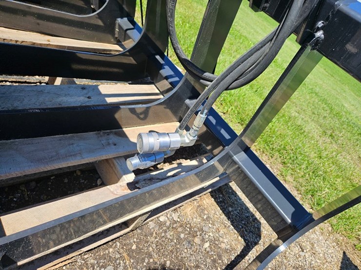 #324-•-2026-stout-66-9-skid-steer-66"-grapple-bucket-image-11