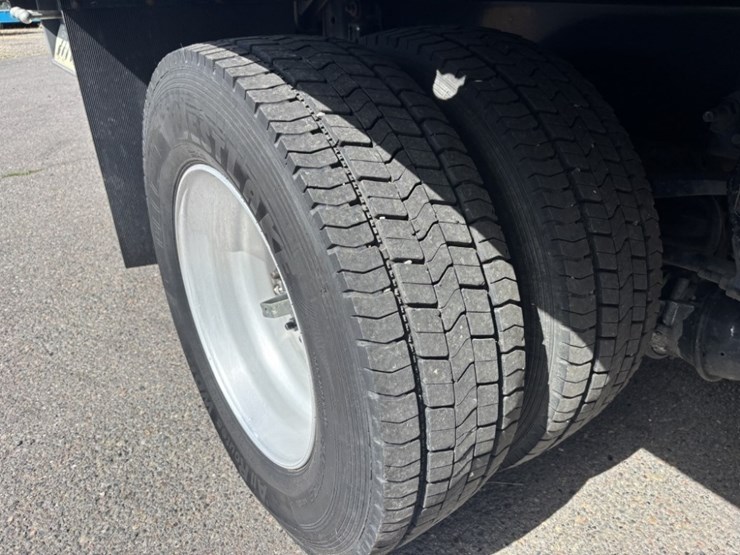 2017-ford-f650-sd-image-11