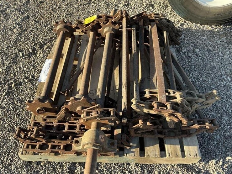 pallet-of-international-spreader-truck-floor-image-5