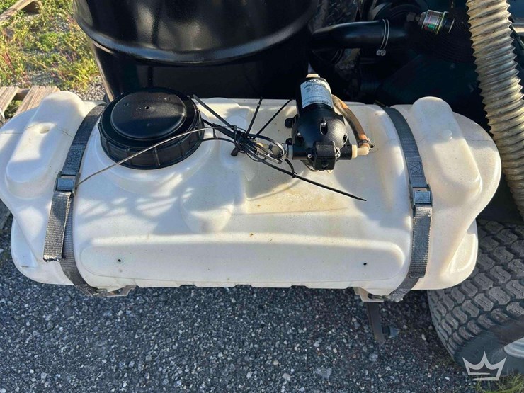 2019-hustler-super-z-w/-commercial-spray-and-slurry-recovery-system-image-36